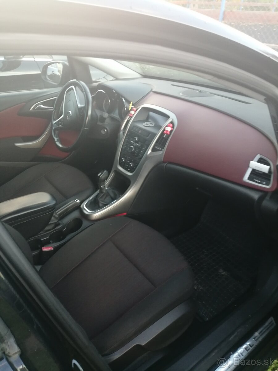 Opel astra j 1.4 benzín 74kw - 5