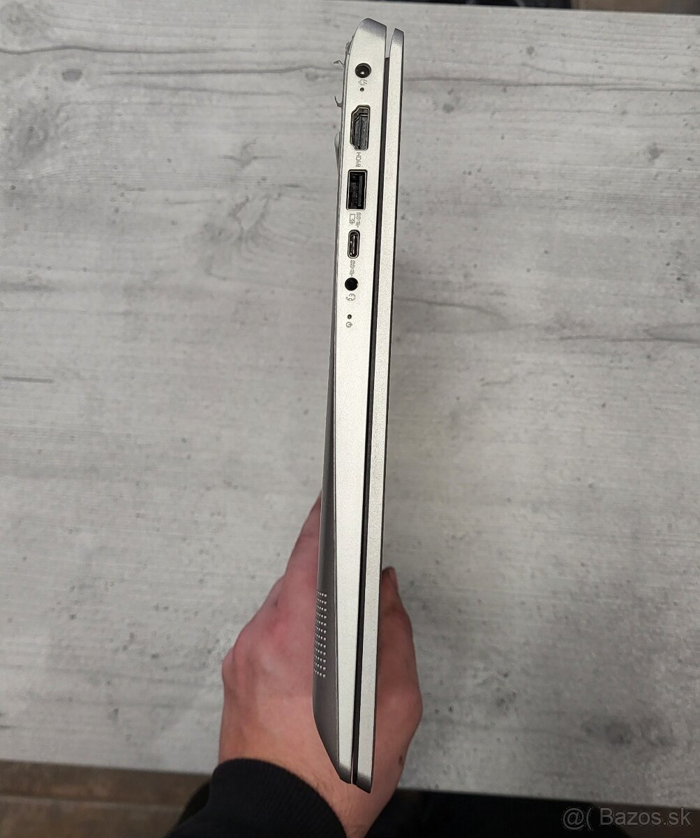 Lenovo ideapad 330S - AMD Ryzen 7 | 20 gb RAM - 5