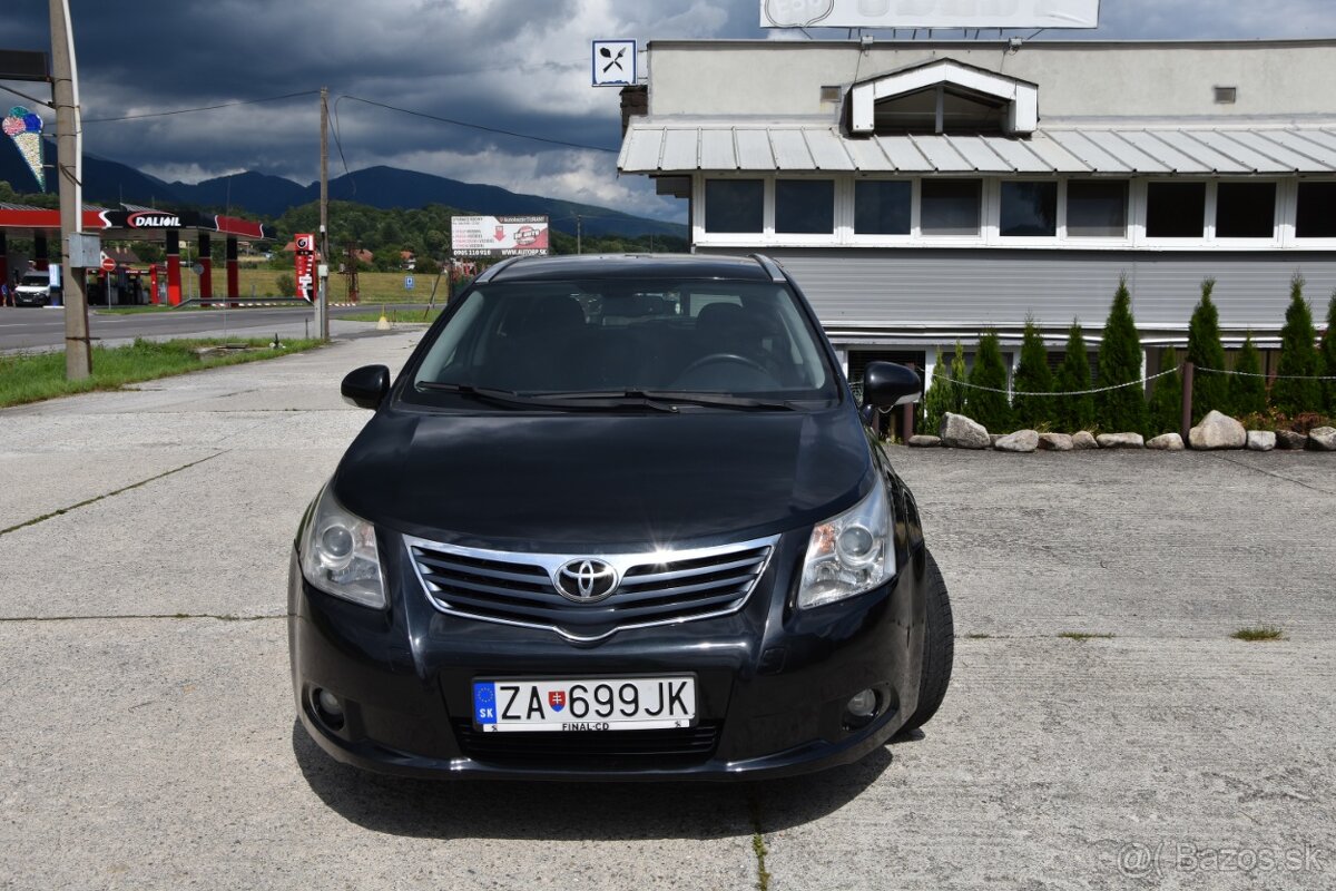 Toyota Avensis Combi - 5