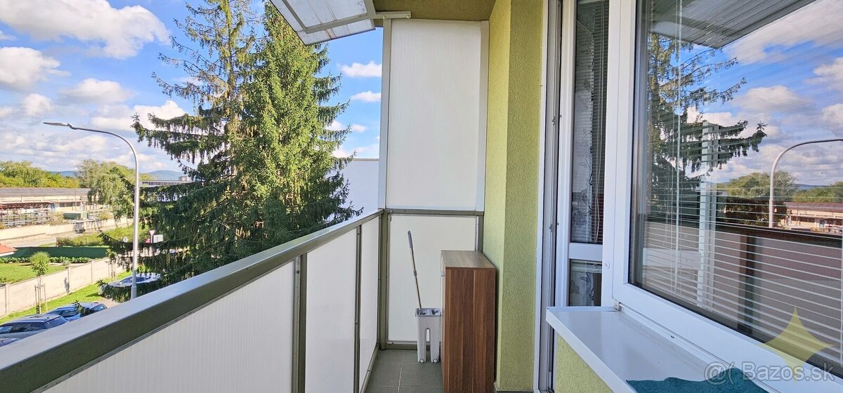 REZERVOVANÉ - Exkluzívne na predaj čiastočne prerobený 2 izb - 5