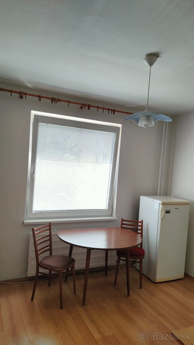 Prenájom 1 - izbového bytu vo Zvolene - 5