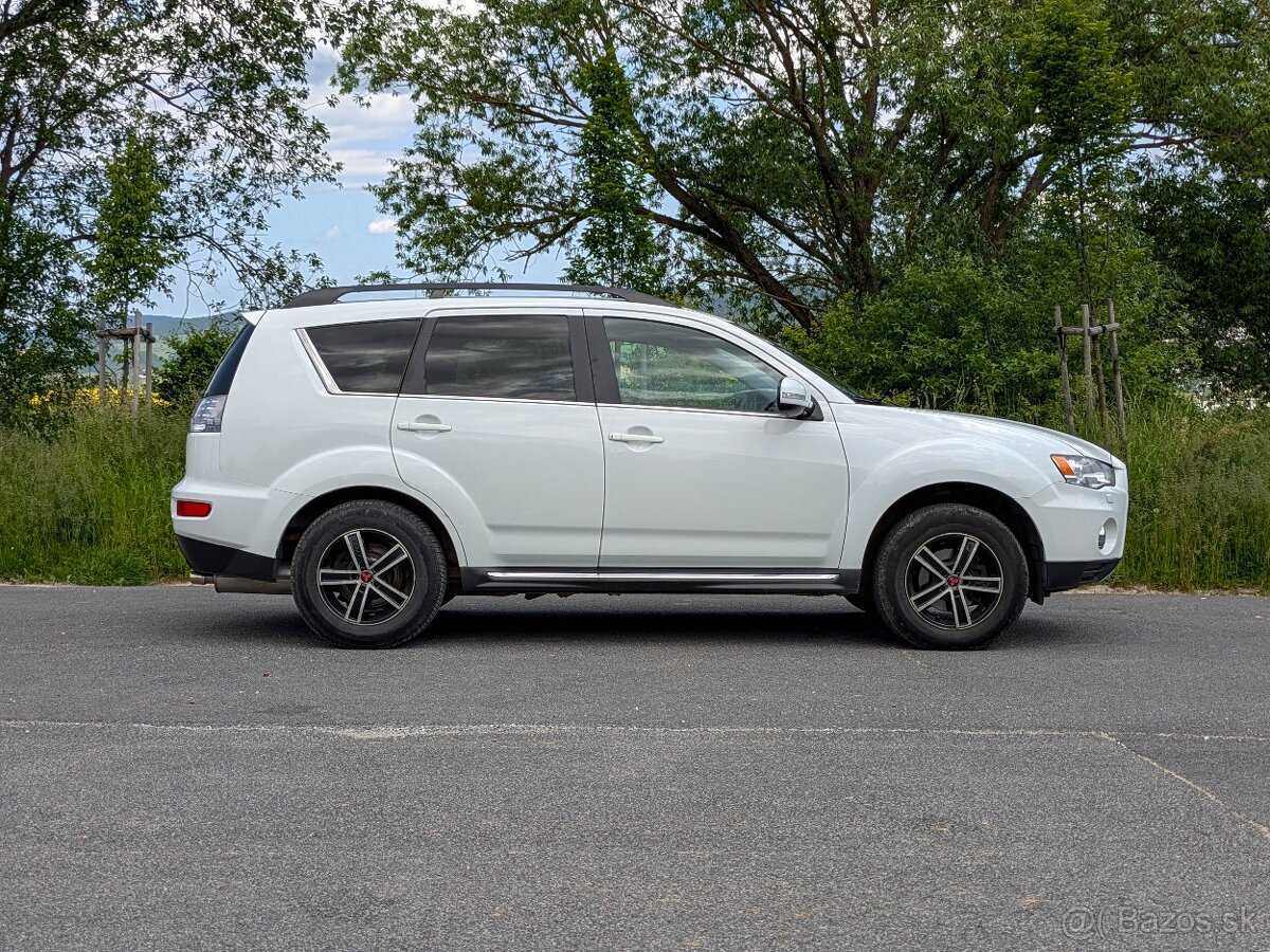 Mitsubishi Outlander 2.2 DI-D 130kW Intense+, 4x4, 7-miestne - 5