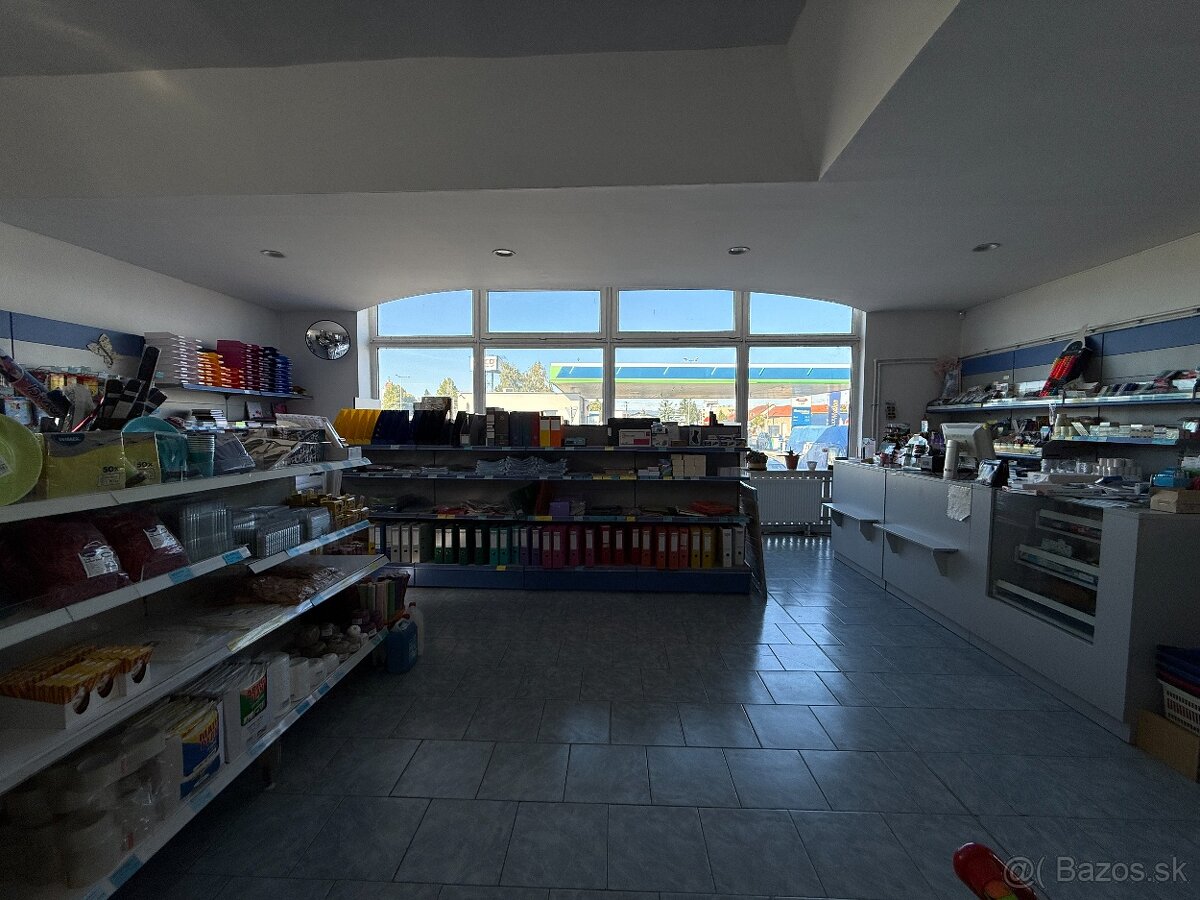 Multifunkčný reprezentatívny obchodno–skladový objekt - 5