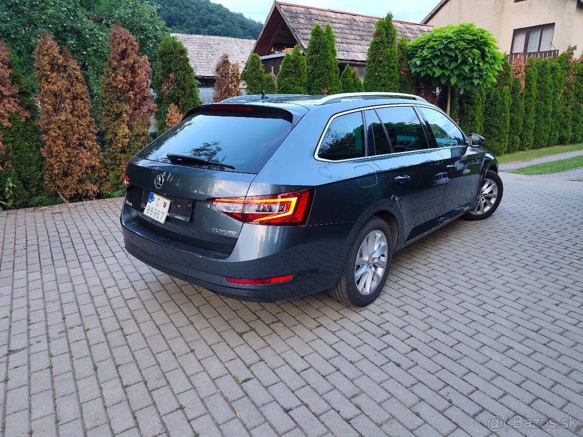 Škoda Superb combi STYLE DSG model 2018 - 5