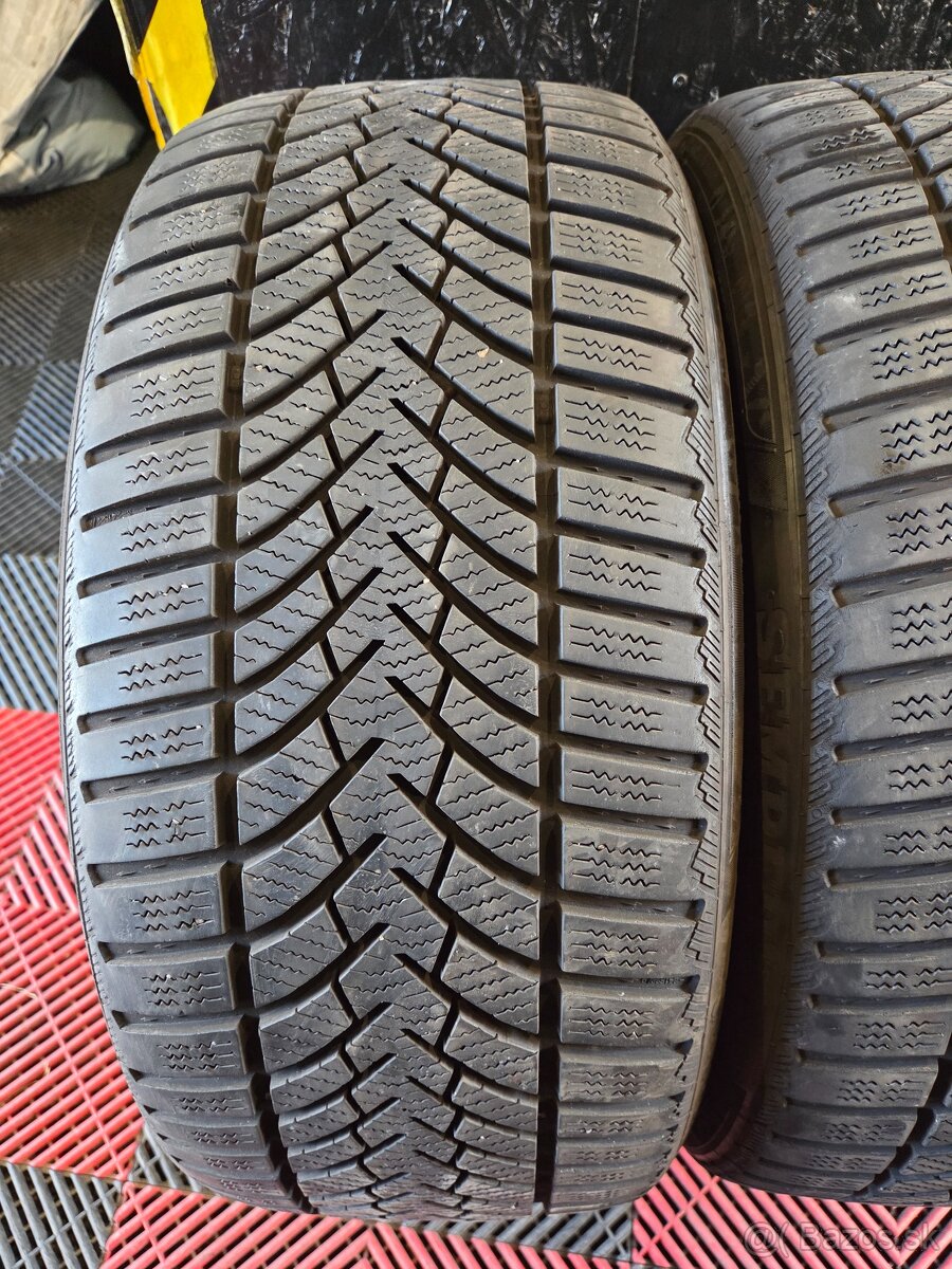 235/35 R19 Semperit zimne pneumatiky - 5
