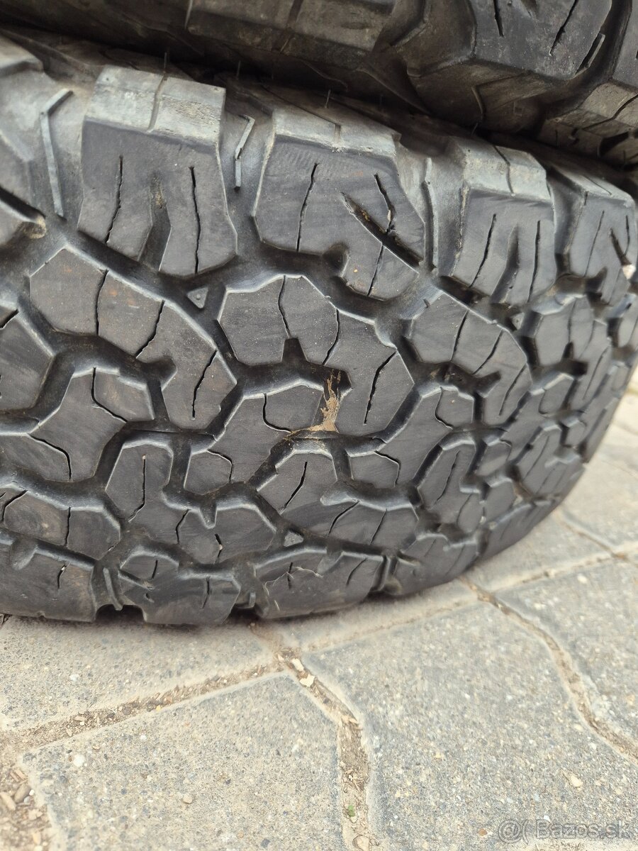 215/65 r16 BF Goodrich - 5