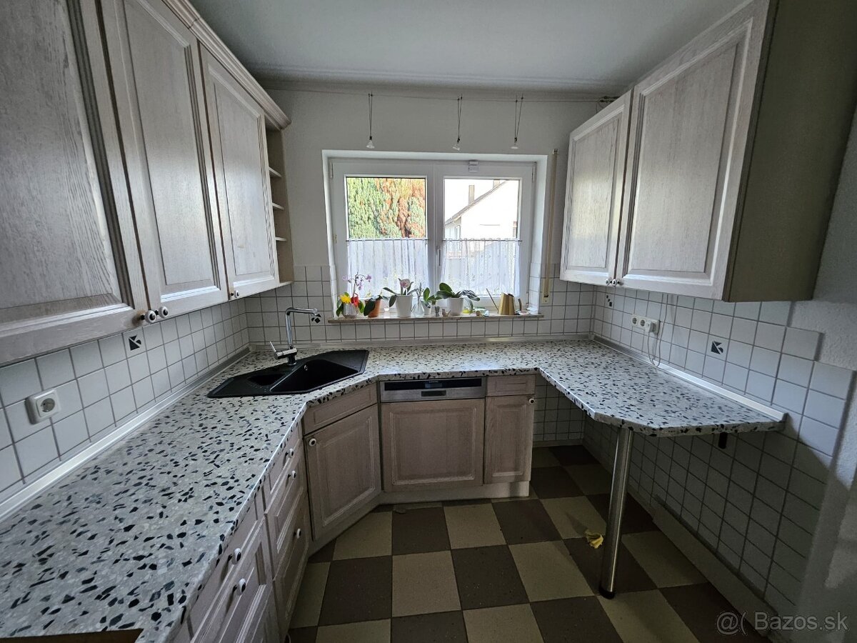 Masívna kuchynská linka z Nemecka so spotrebičmi - 5