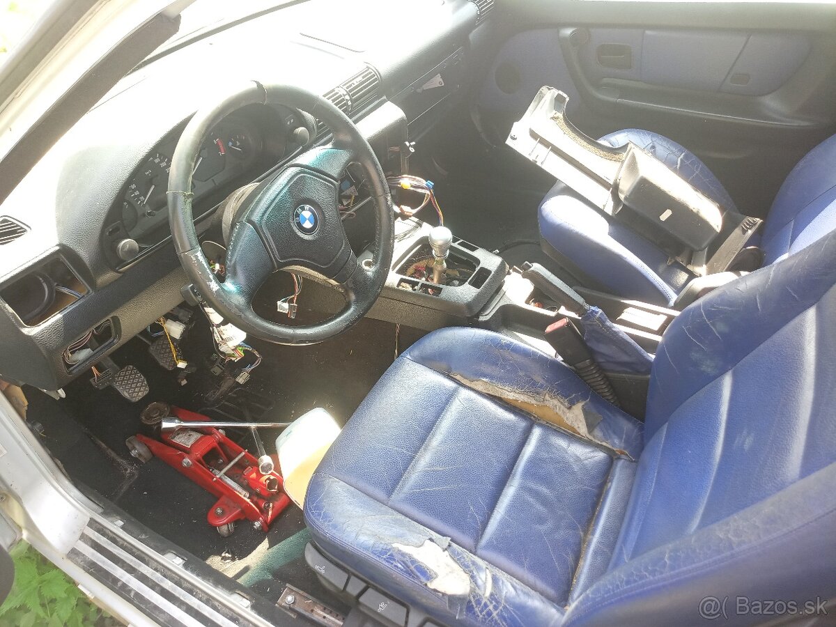 Rozpredám BMW E36 316i Compakt - 5