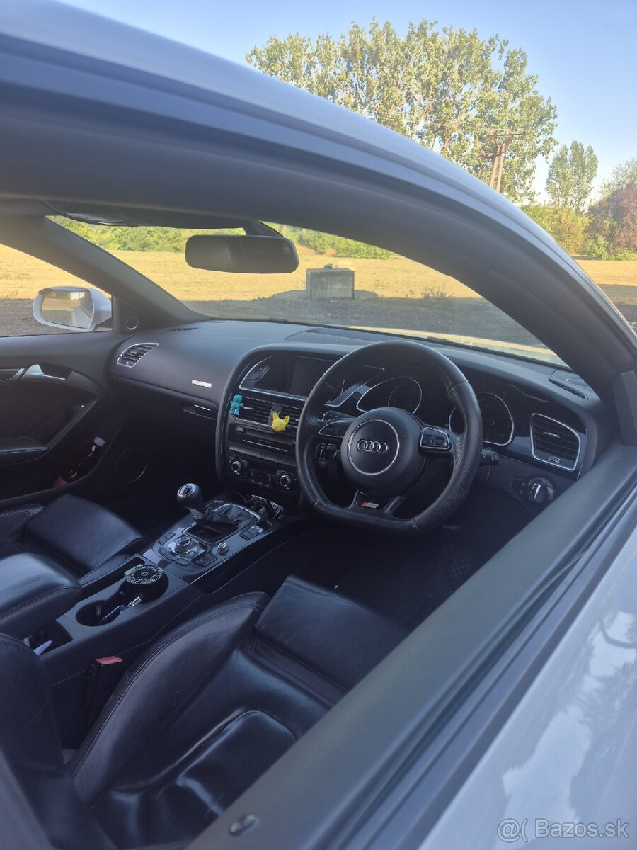 Audi A5 Sline blavk edition 2012 dovoz gb - 5