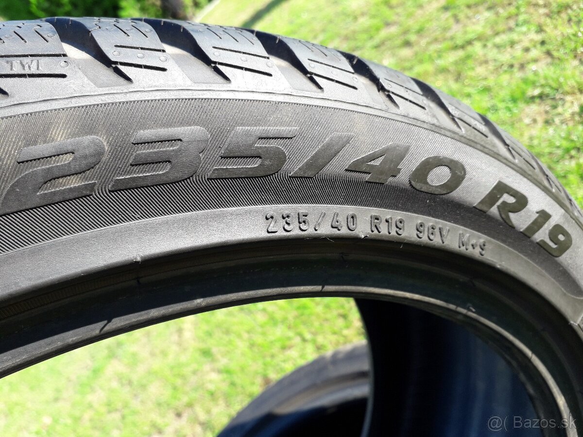 235/40 r19 zimne pneumatiky - 5