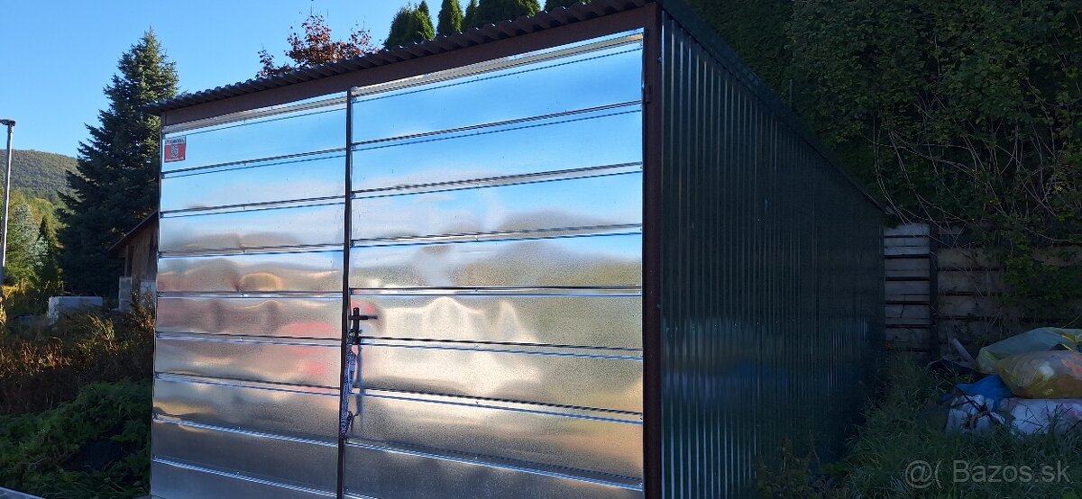 Predáme plechovú pozink. garáž s dvojkrídlovou bránou 3x5m - 5