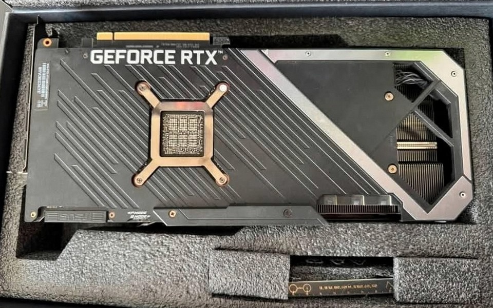 ROG Strix GeForce RTX 3090 OC - 5