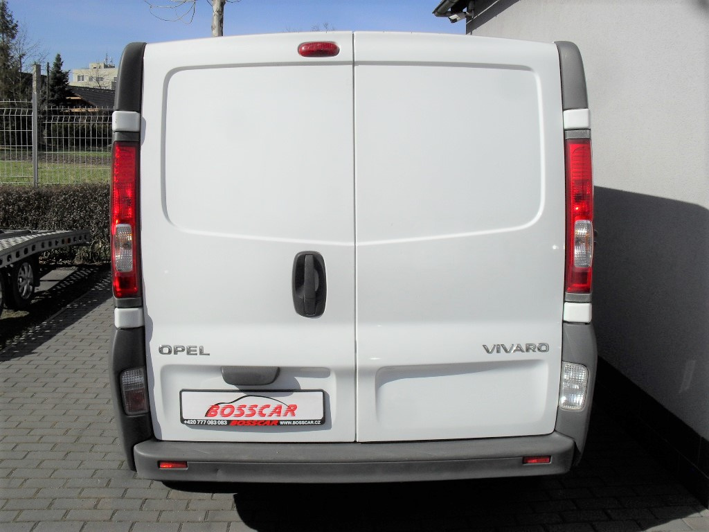 Opel Vivaro 2,0 CDTI 6 Míst Klima 219.000Kč - 5