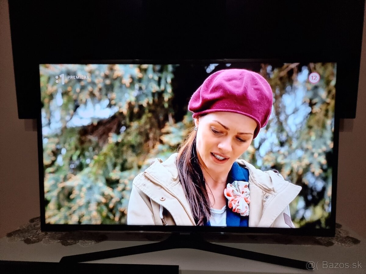 Predám LED TV SAMSUNG UE32F4000AW HD - 5