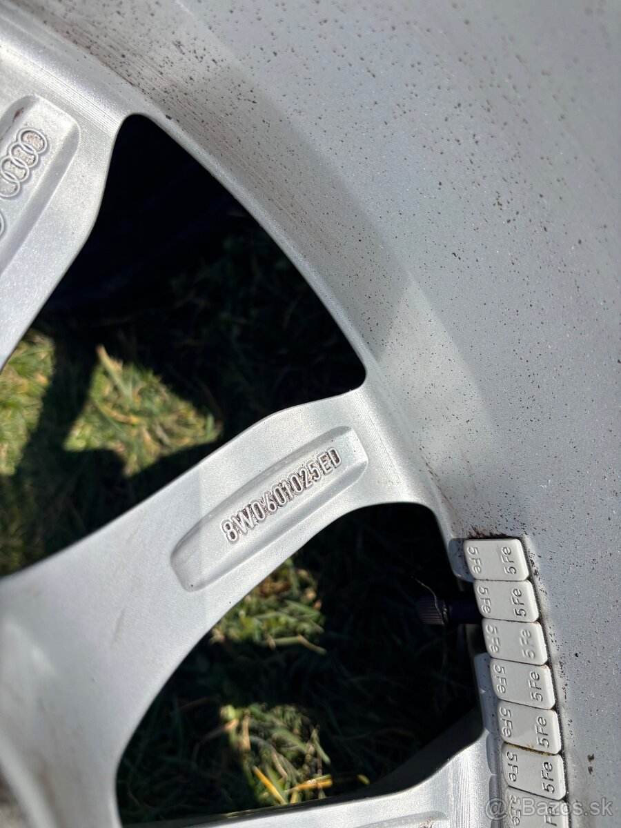 225/45 R18 audi s4 - 5