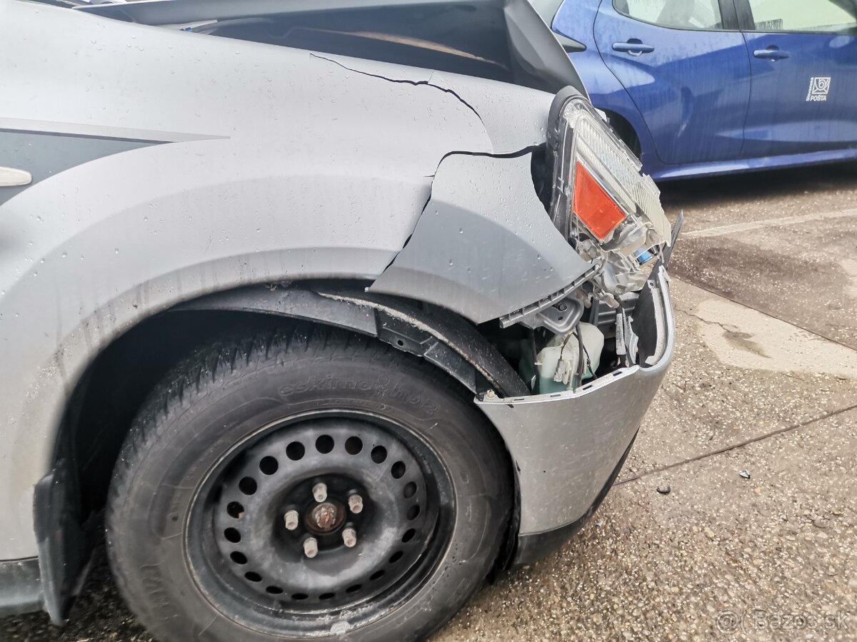 Predam havarovane Mitsubishi Asx - 5