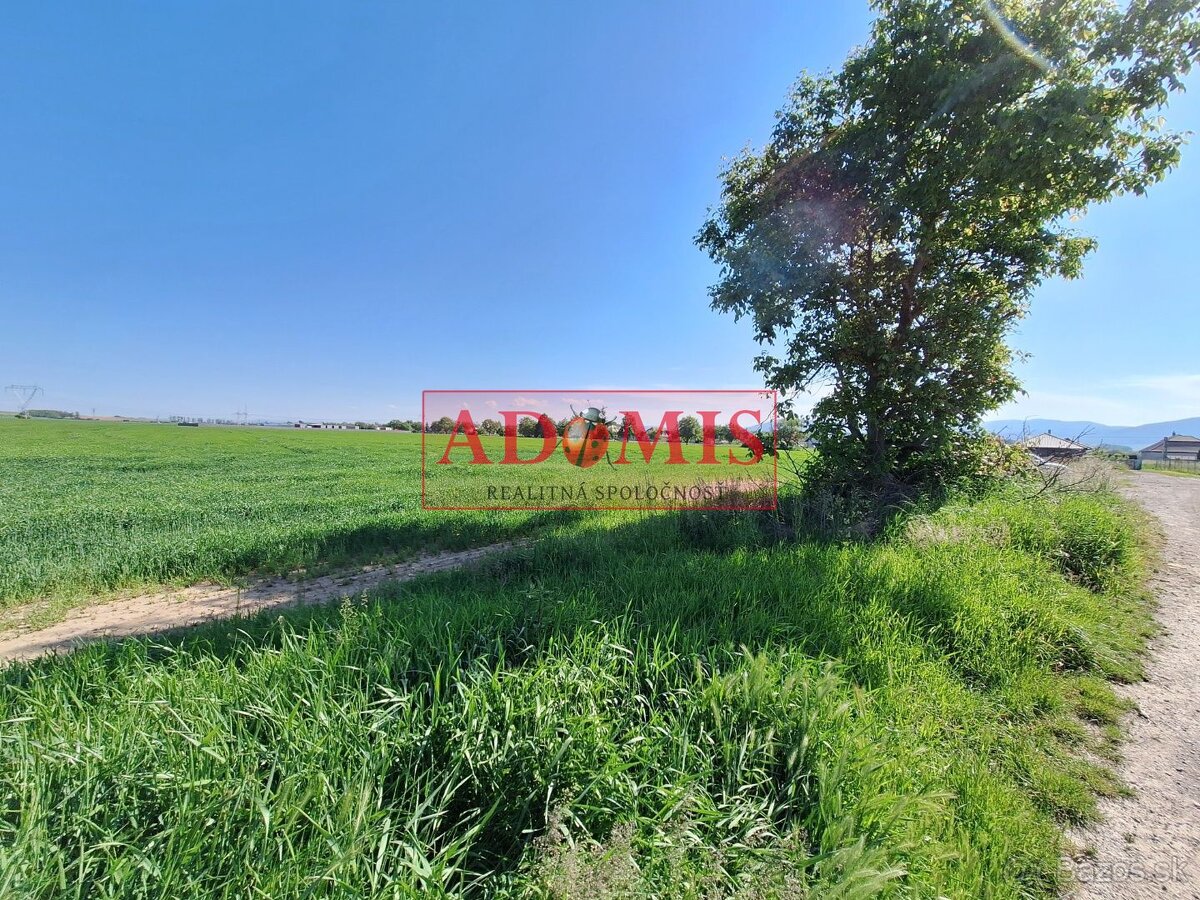 ADOMIS - predáme stavebný pozemok Seňa 585m2,len 15min. z K - 5