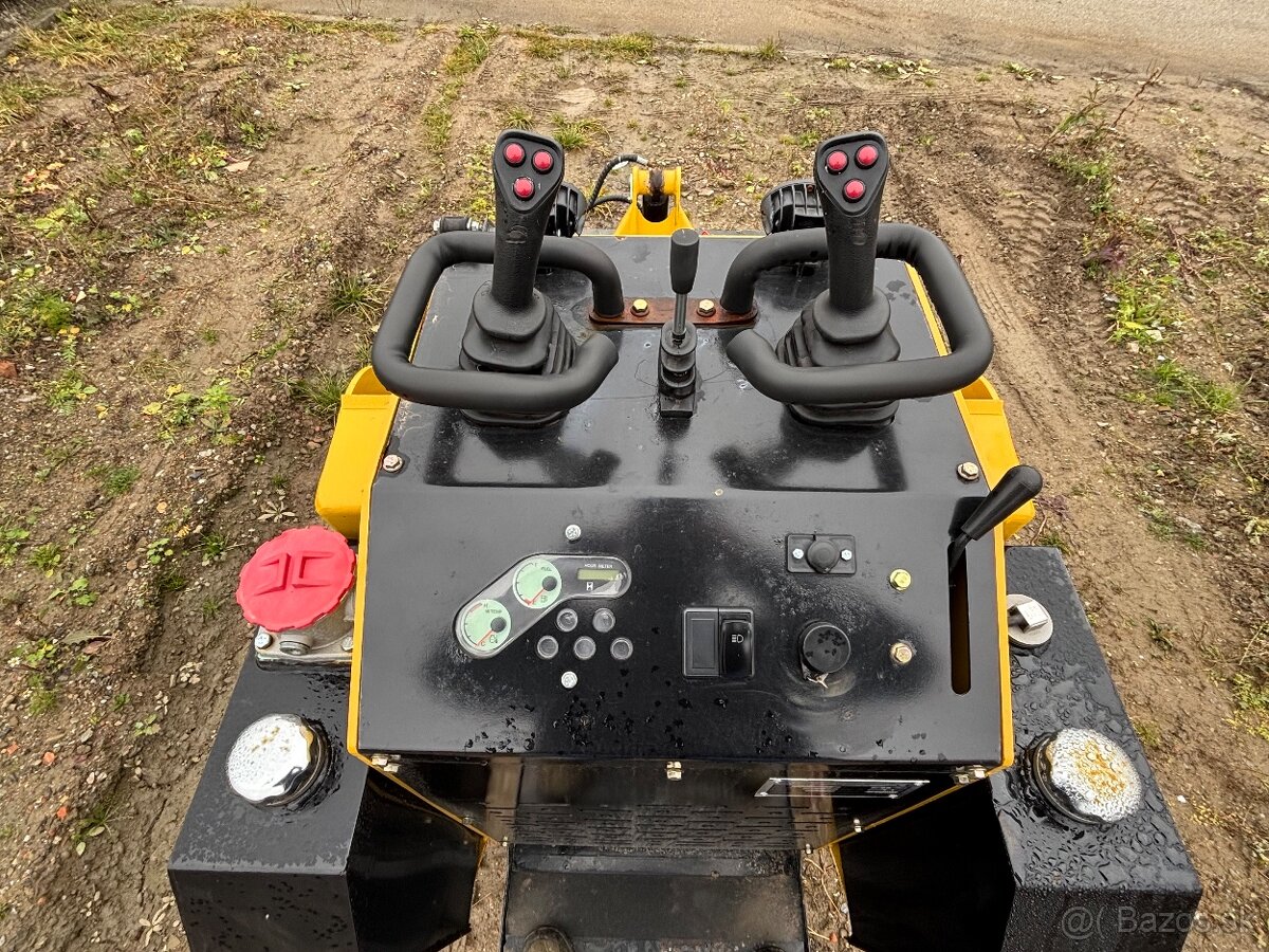 Mini nakladac 2024 - 5