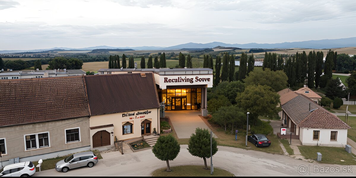 Pozemok v priamom centre Bánoviec nad Bebravou - 5