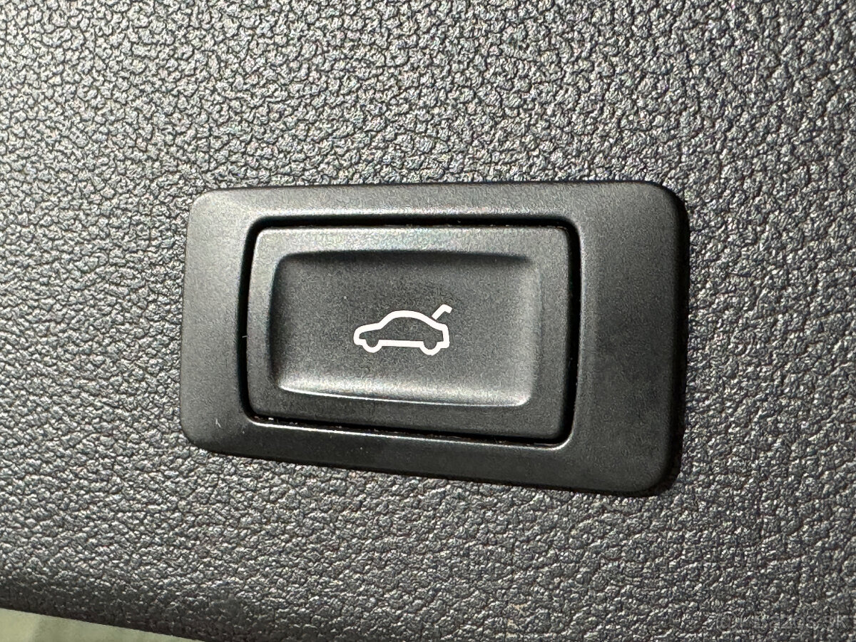 Audi A4 Avant 2.0TDi 110kW Ambition Xenon LED PDC - 5