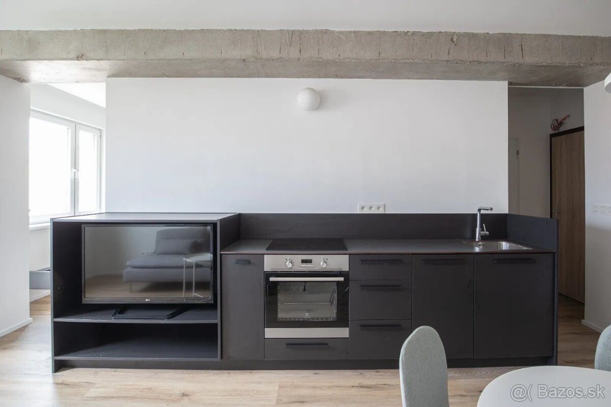 Realitný kancelária REALADR s.r.o. - 5