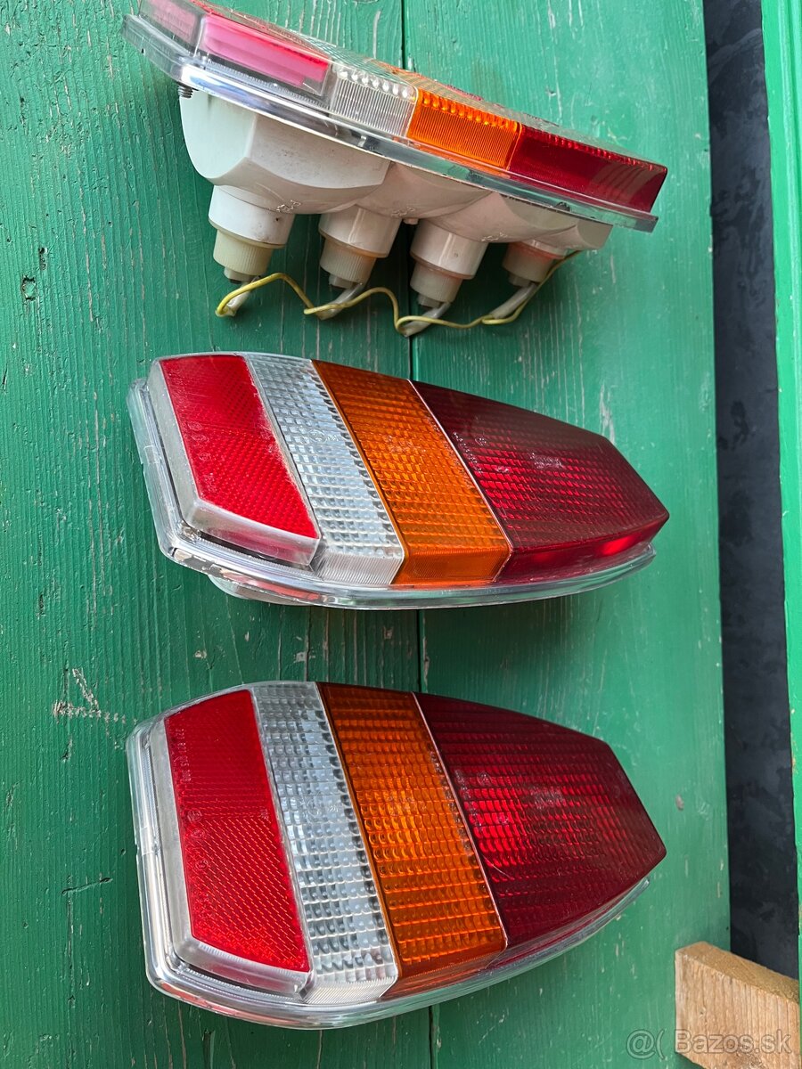 Zadné svetlá Škoda 120 - 5