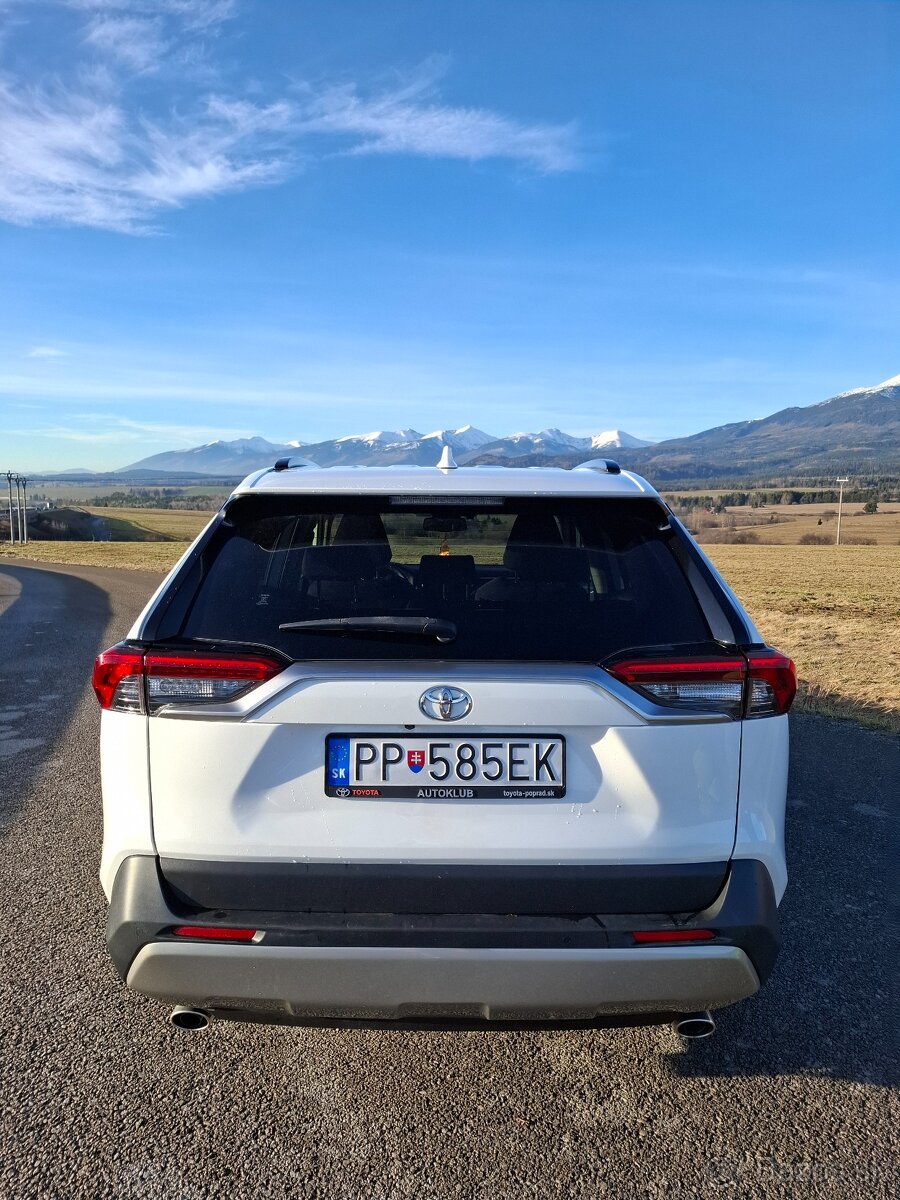 Toyota RAV4 COMFORT 2.0 Benzín 4x4 automat 33 000km - 5