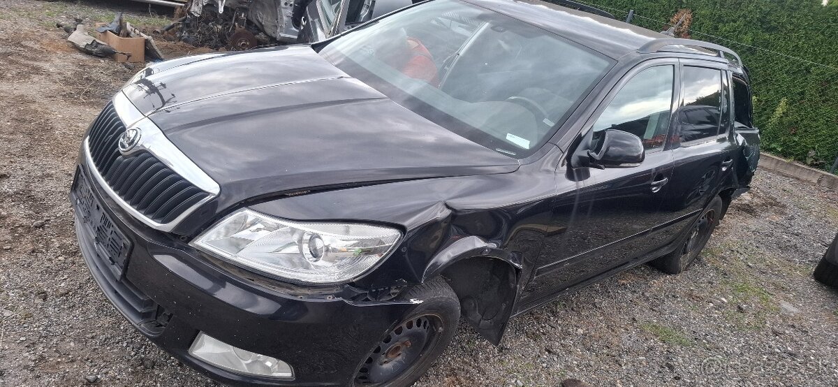 Rozpredám octaviu 2 facelift - 5