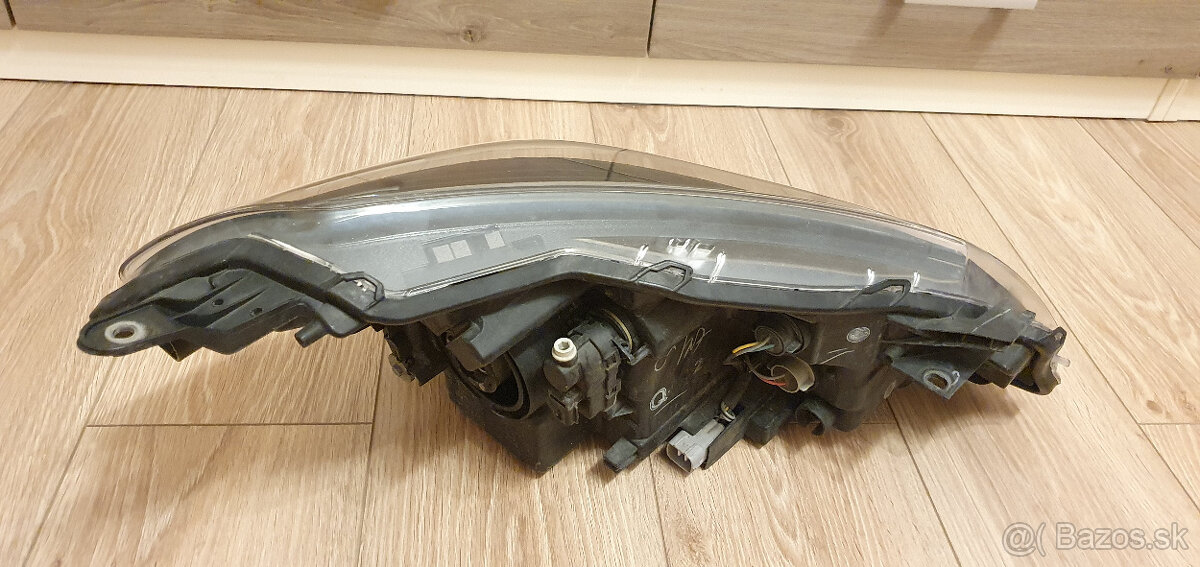 TOYOTA YARIS PREDNY NARAZNIK 2024 a svetlo - 5
