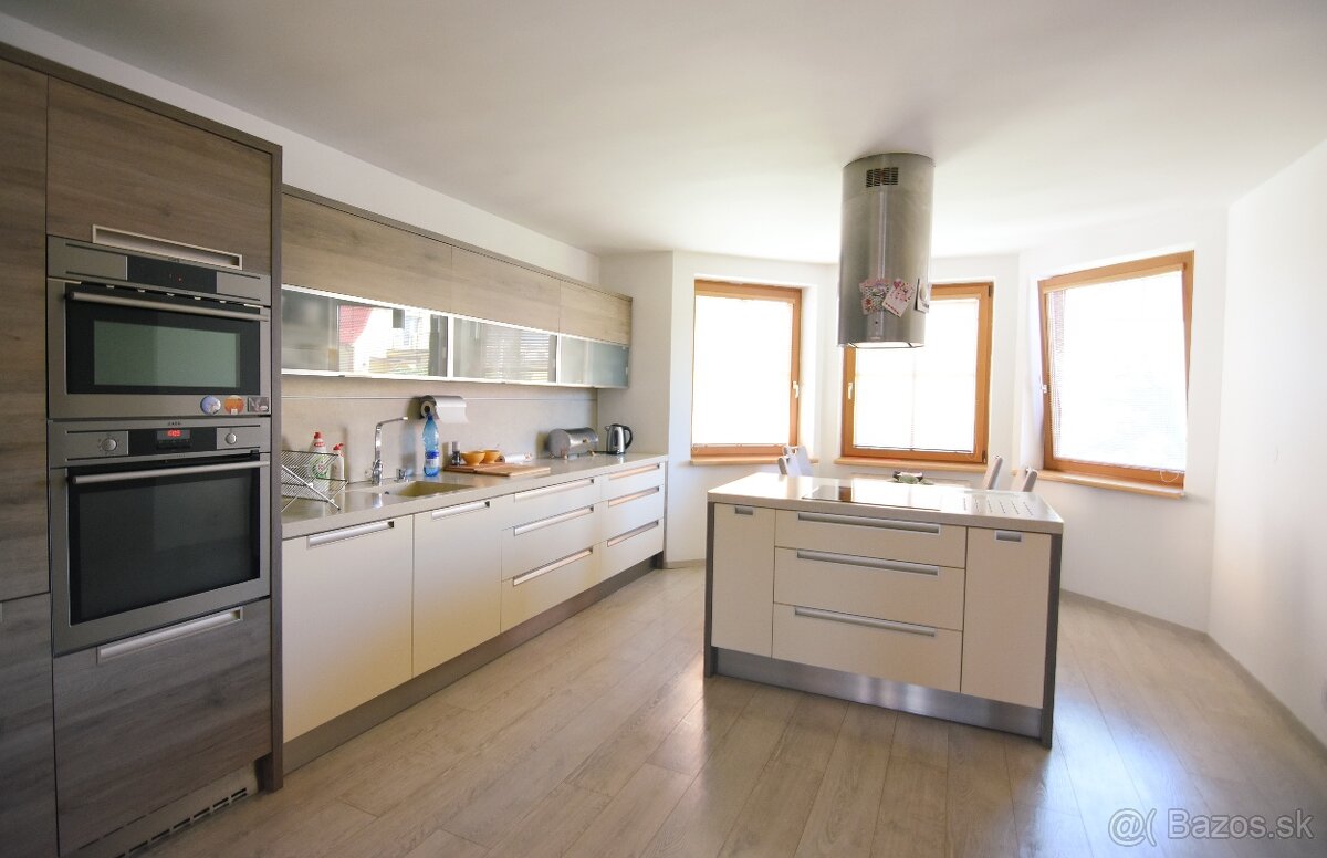 Na predaj Rodinný dom,Trenčín-Zlatovce, krásny pozemok 900m2 - 5