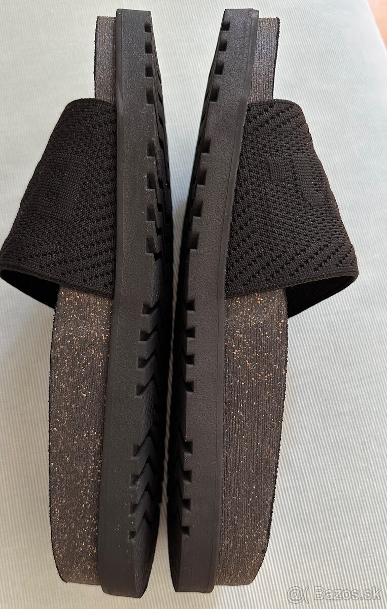 BENCH šlapky UNISEX EU41 čierne za 21EUR - 5