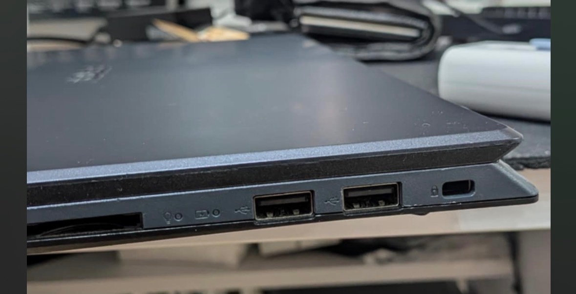 ASUS 571G I5-930H GTX1650 - 5