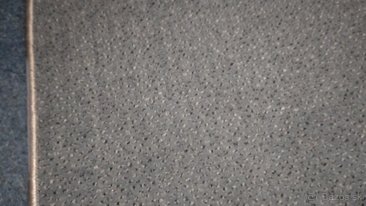 Obšivaný koberec z metrážneho koberca - 5