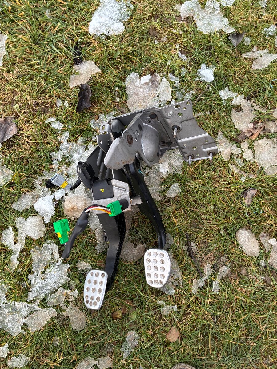 Citroen C3 diely lacno, rozpredám diely - 5