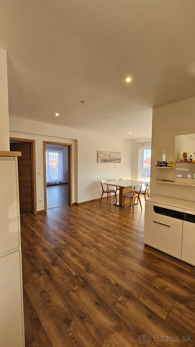 3i zariadený byt s terasou na prenájom, Bojnice - 5