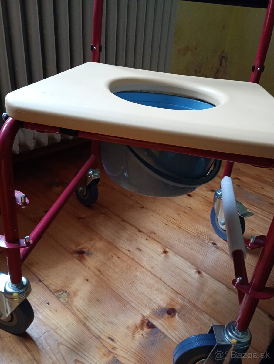 Koliesková toaletná stolička. - 5