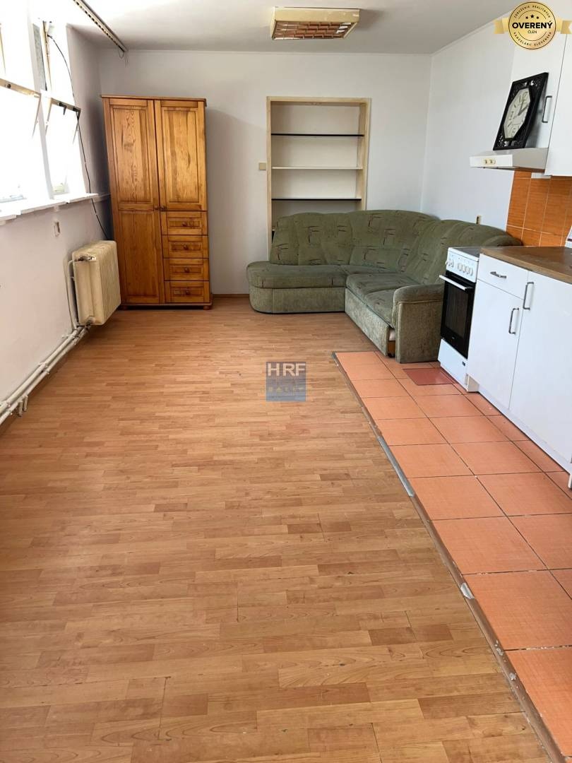 Na predaj podnikateľský priestor v Holíči - 5