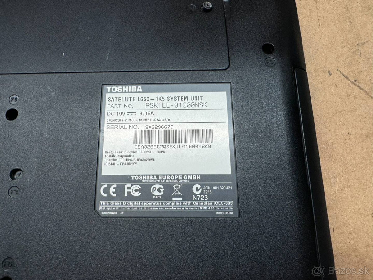 Predám pokazený notebook na náhradné diely zn.TOSHIBA L650 - 5