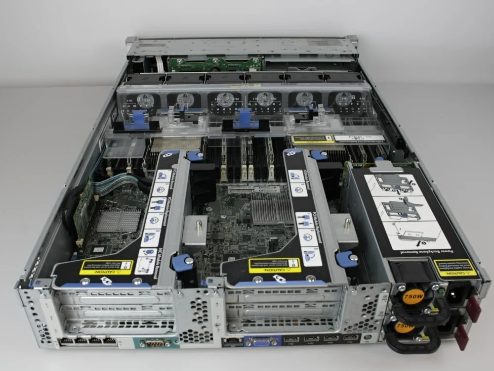 HP ProLiant DL380p G8 - 2x E5-2670, 64GB RAM, Záruka - 5