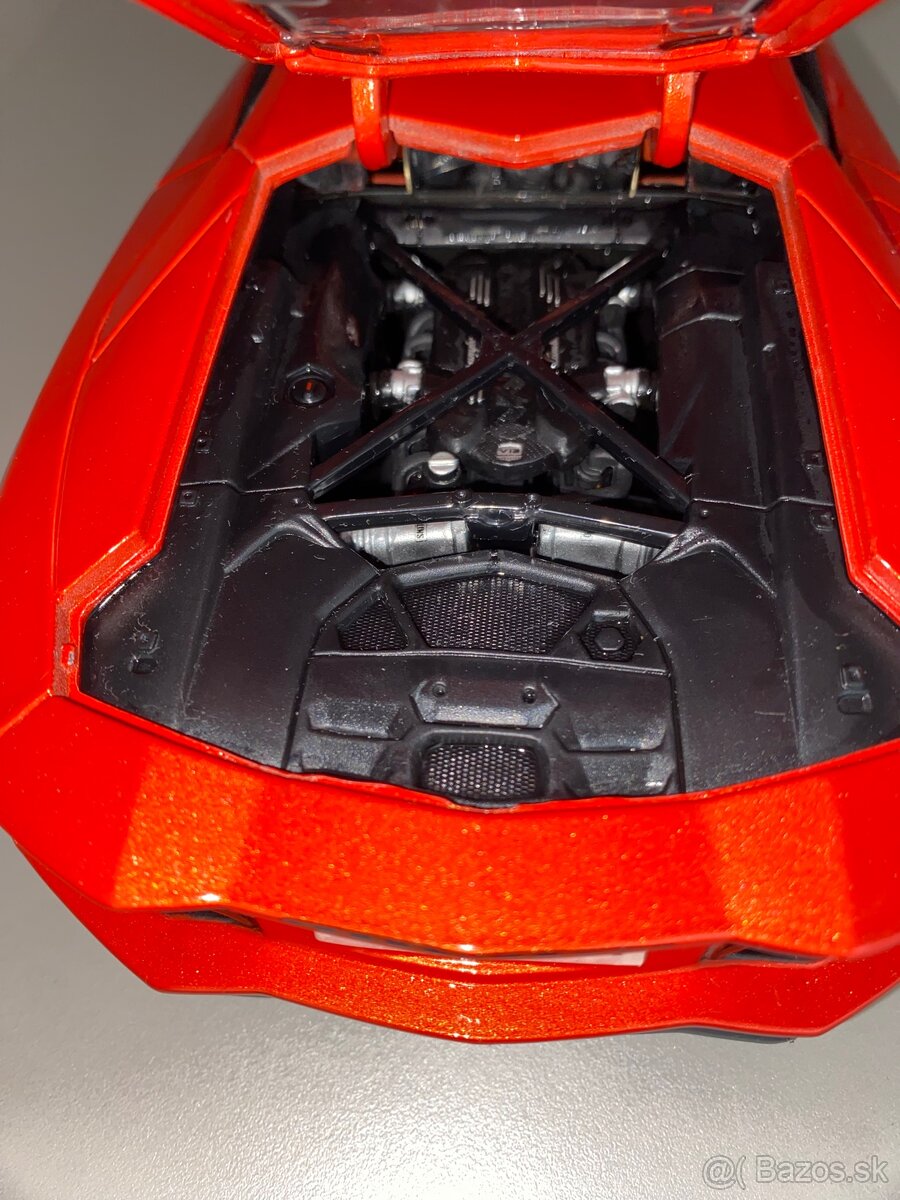 Lamborghini Aventador - 5