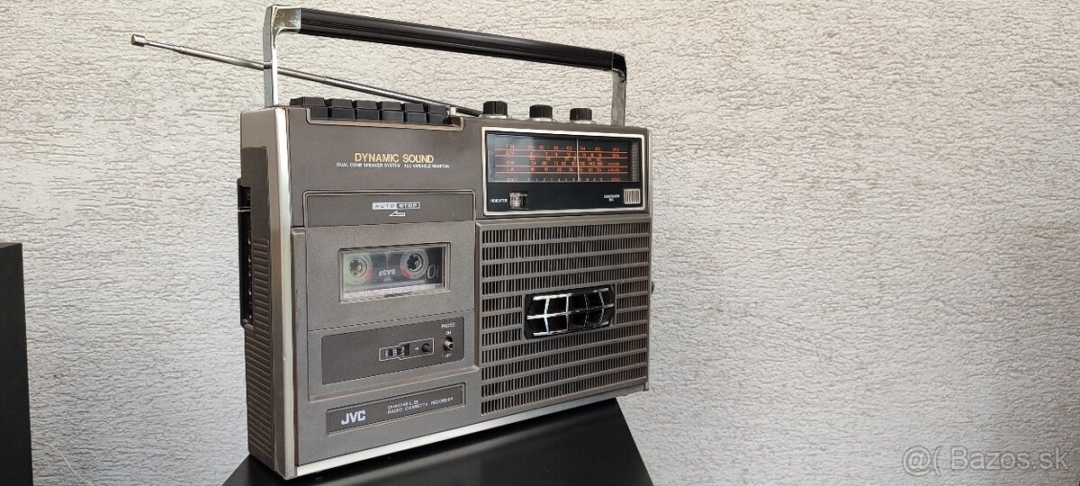 Radiomagnetofon JVC - 5