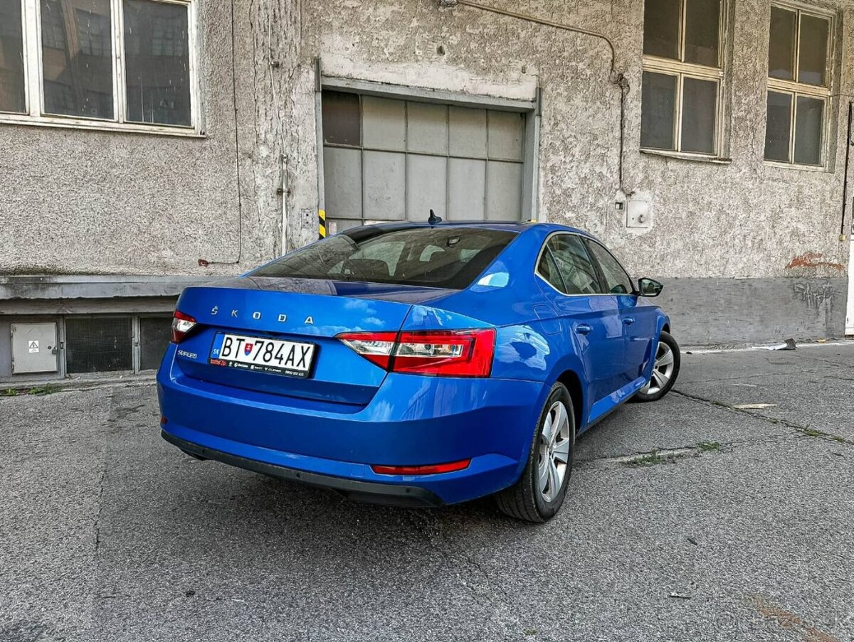 Škoda Superb 2.0 TDI SCR Style DSG - 5