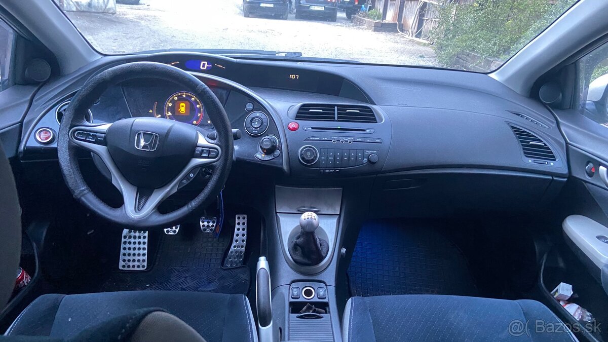 Rozpredám Honda Civic 8g - 5