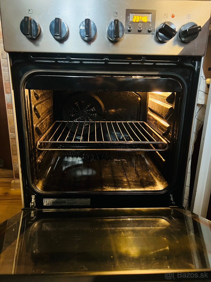 PREDÁM kombinovaný sporák ELECTROLUX - 5