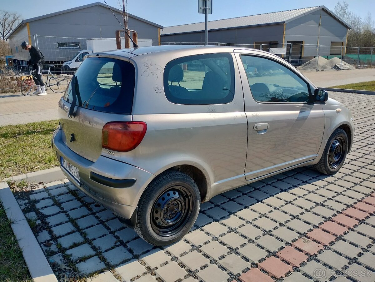 Predám Toyotu yaris - 5