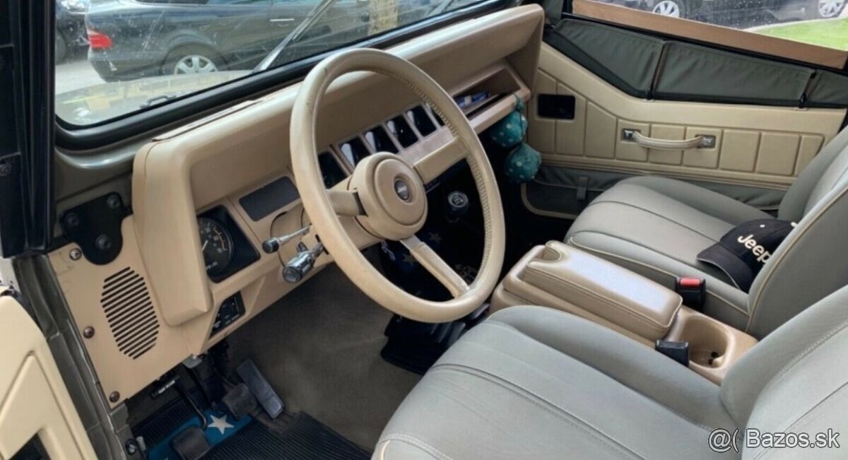 Jeep Wrangler 4.0 Sport Safari