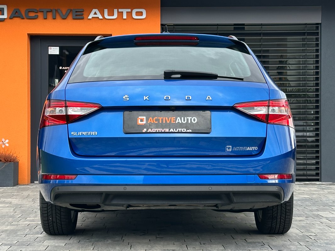 Škoda Superb Combi 2.0 TDi DSG - REZERVOVANE - 5