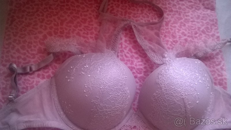 Predám Victoria Secret podprsenku Very Sexy ružová čipka HN. - 5