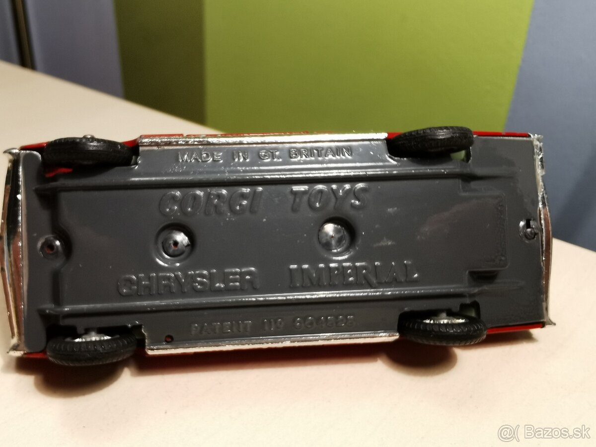 Corgi toys Chrysler Imperial - 5