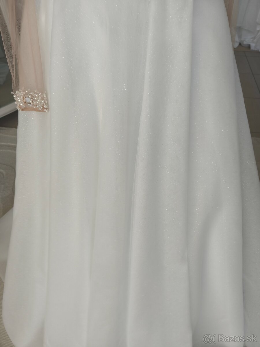 Predám perličkove svadobné šaty s jemné trblietavou sukÚPLNE - 5
